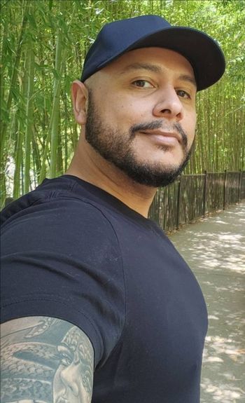 Body Renewal <i>by Johnny</i>