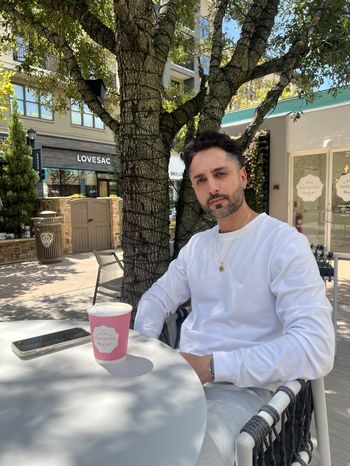 Professional Relaxation <i>by Leo</i>