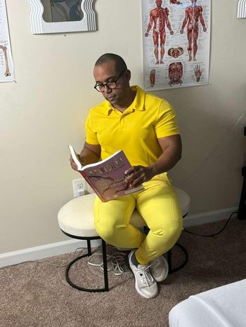 Therapeutic Massage <i>by Cris</i>