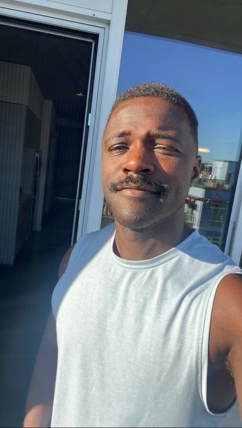 Comforting Massage <i>by Morris</i>