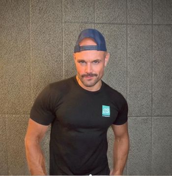 Customized Massage <i>by Jay</i>