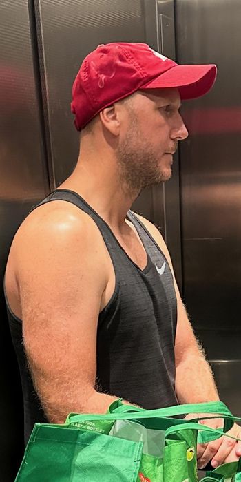 Calming Massage <i>by Oleg Andrew</i>