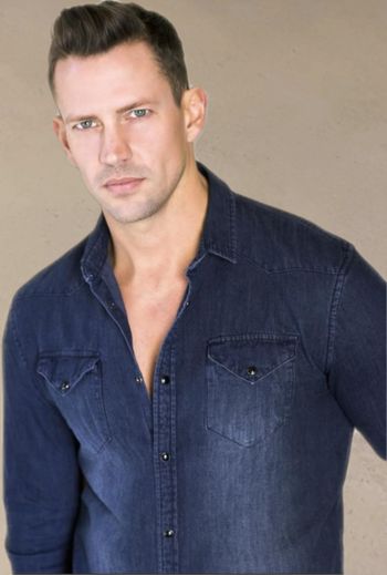 The Art of Touch <i>by Ruben</i>