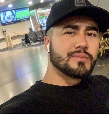 Massage Therapy <i>by Gio</i>