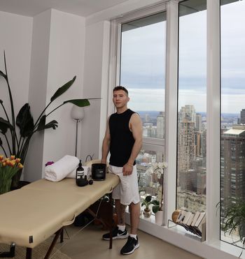 Sports Massage <i>by Taylor</i>