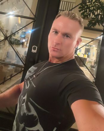 The Art of Touch <i>by Michael</i>