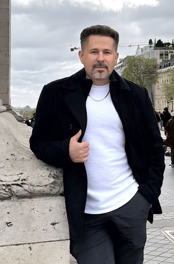 Revitalizing Massage <i>by Tony</i>