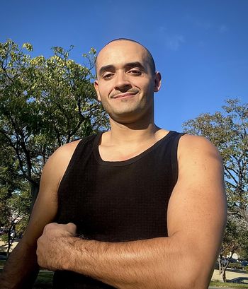 Pain Relief <i>by Ricardo</i>