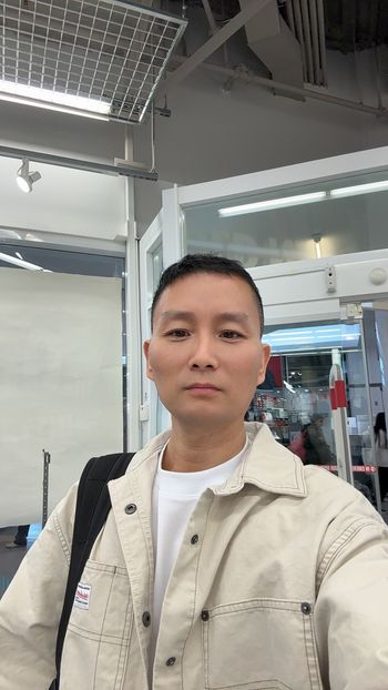 At-Home Massage <i>by Tommy</i>