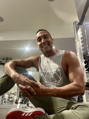 At-Home Massage <i>by Fernando</i>