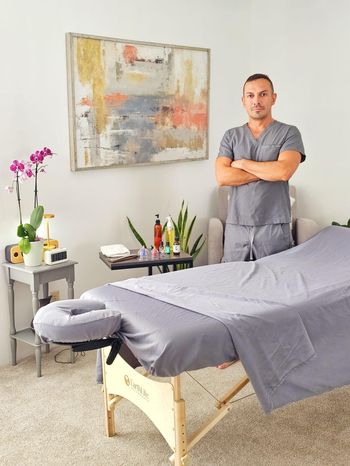 Therapeutic Massage <i>by Sergio</i>